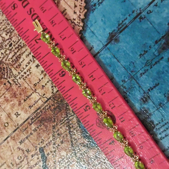 14K Gold/Peridot Tennis Bracelet - Picture 6 of 6